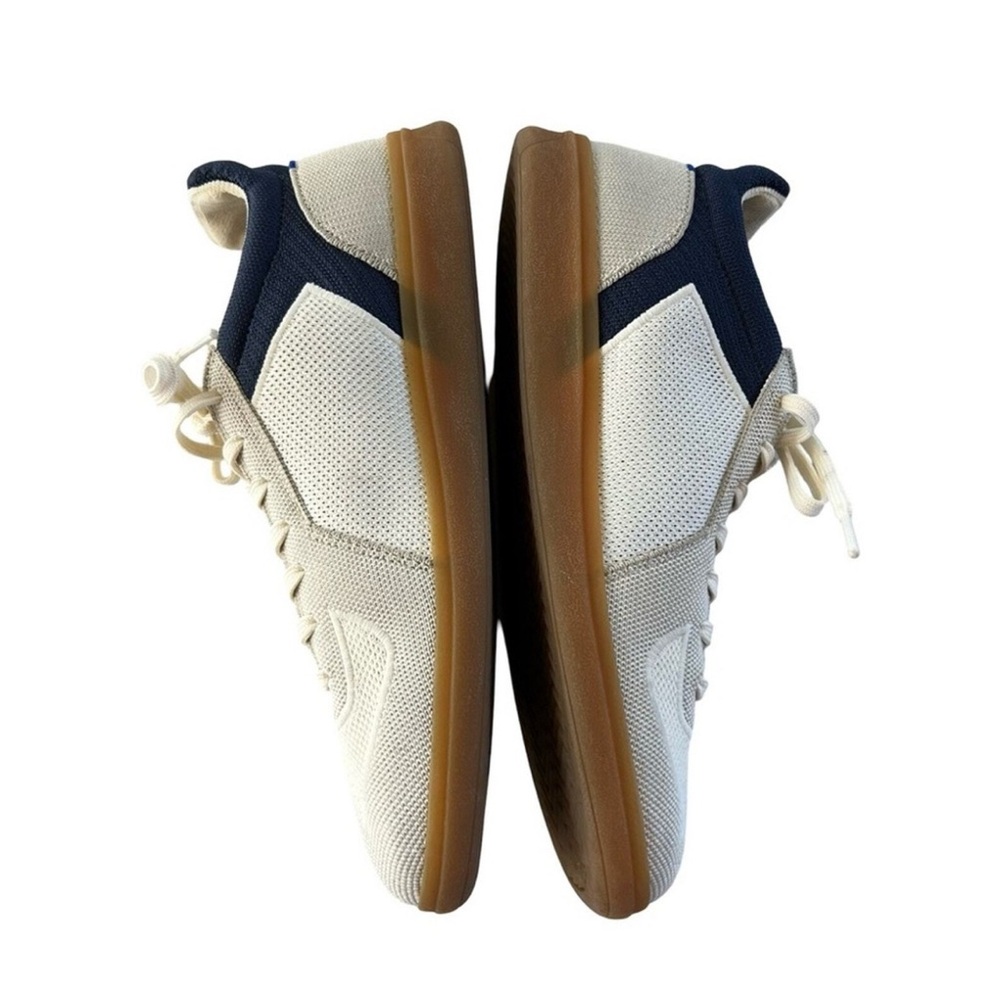 Rothy's Men's Cream and Navy Sneakers